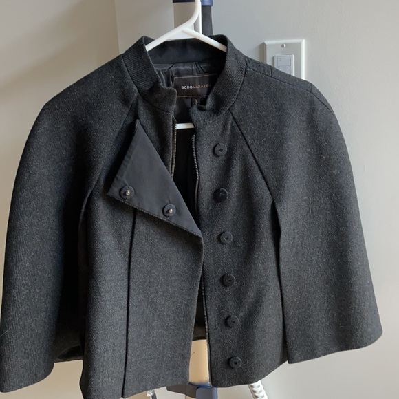 NWOT BCBG cape coat - Picture 3 of 5